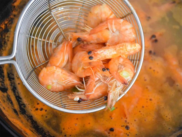 水煮蝦的做法-咸鮮味煮菜譜-易網健康養生網 水煮蝦的做法-咸鮮味煮菜譜
