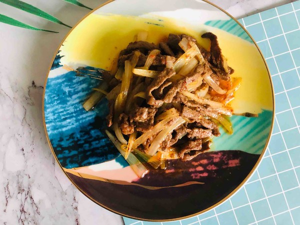 洋蔥牛肉絲的做法-香辣味炒菜譜