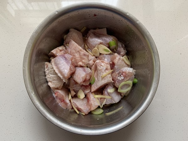 腐乳蒸雞翅的做法-家常味蒸菜譜-易網<a href=http://www.jsjjzhkt.cn/ target=_blank class=infotextkey>健康養生</a>網 腐乳蒸雞翅的做法-家常味蒸菜譜