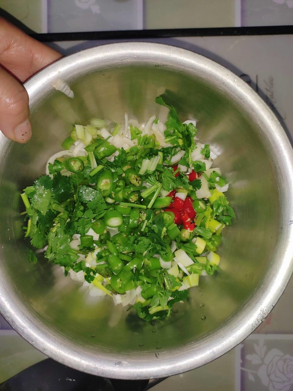 雞腿拌的做法-酸辣味拌菜譜-易網健康養生網 雞腿拌的做法-酸辣味拌菜譜