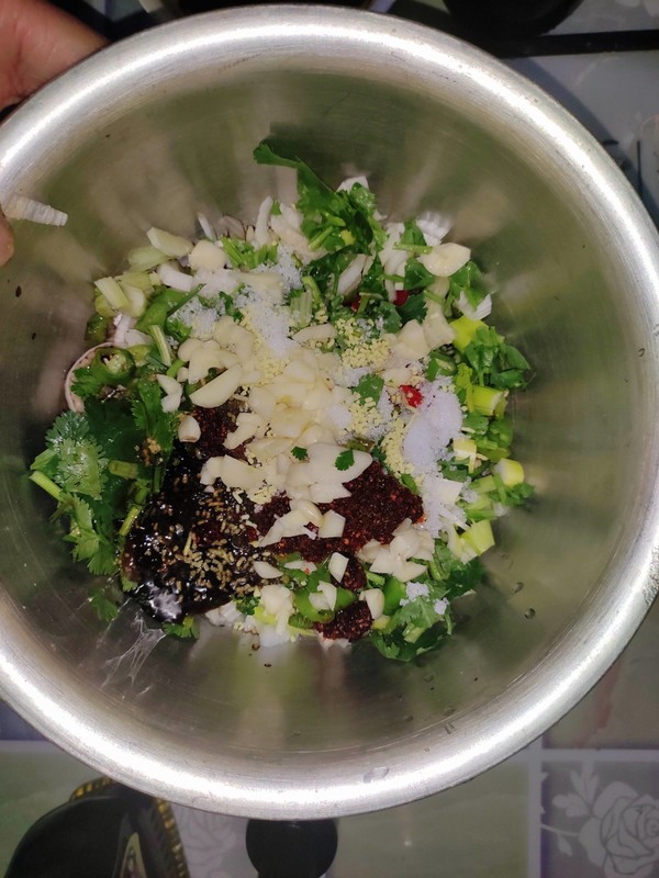 雞腿拌的做法-酸辣味拌菜譜-易網健康養生網 雞腿拌的做法-酸辣味拌菜譜