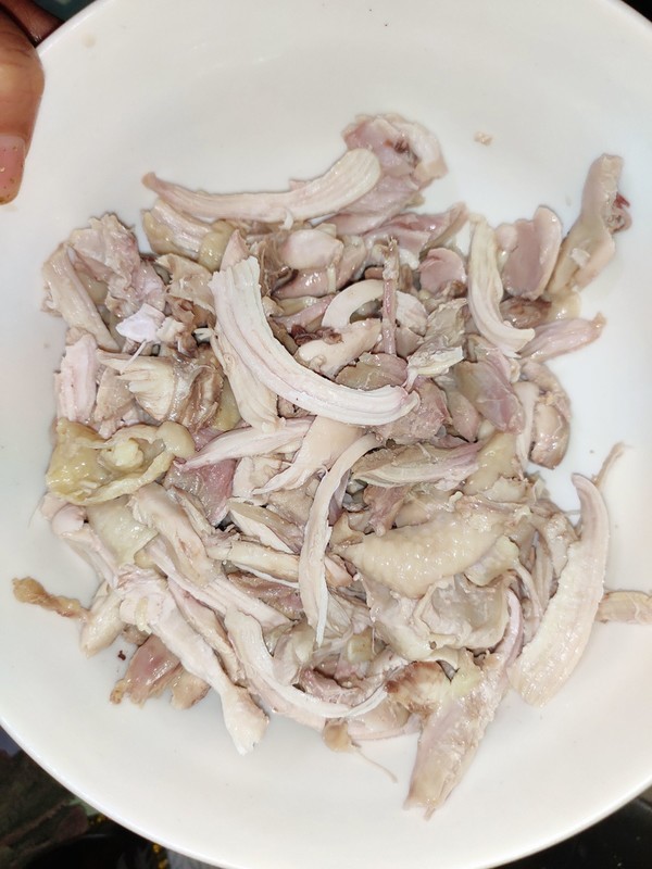 雞腿拌的做法-酸辣味拌菜譜-易網健康養生網 雞腿拌的做法-酸辣味拌菜譜