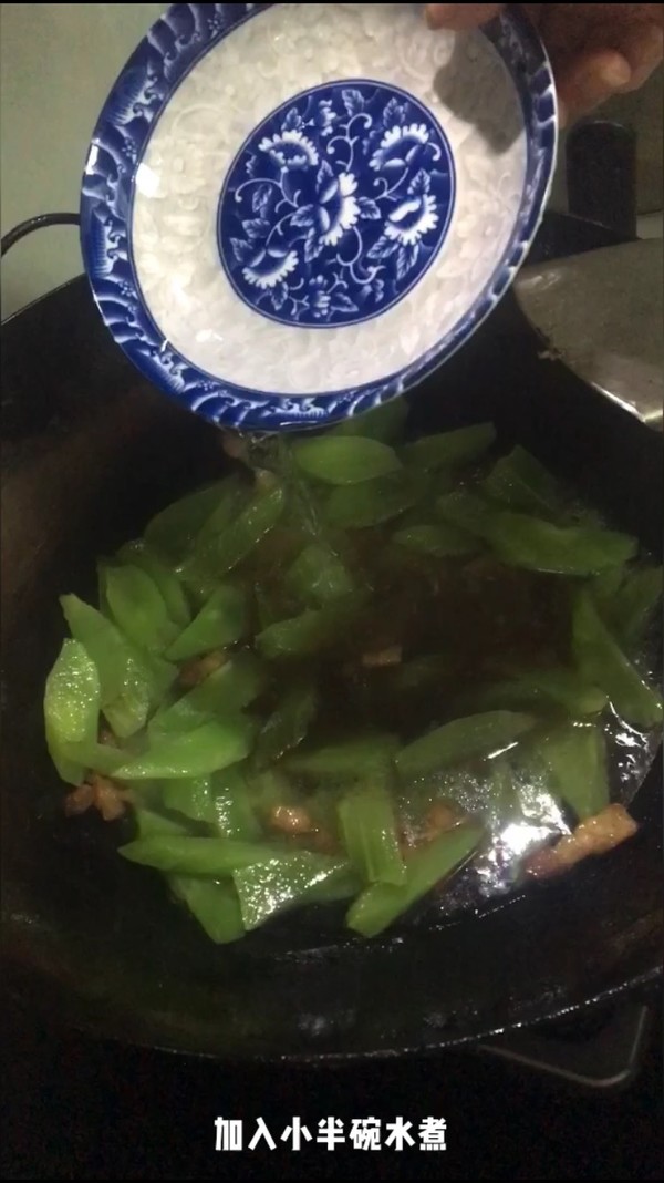 五花肉炒萵苣的做法-咸鮮味炒菜譜-易網健康養生網 五花肉炒萵苣的做法-咸鮮味炒菜譜