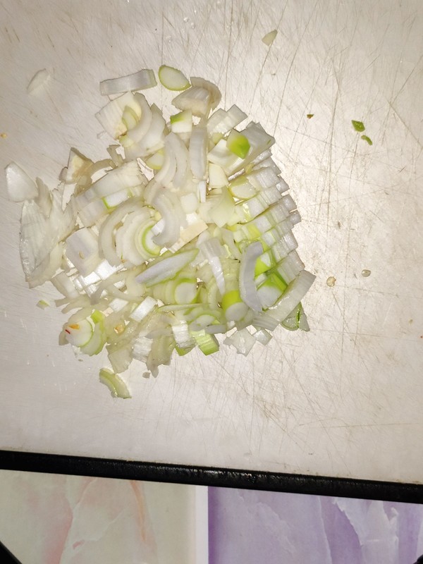 雞腿拌的做法-酸辣味拌菜譜-易網健康養生網 雞腿拌的做法-酸辣味拌菜譜