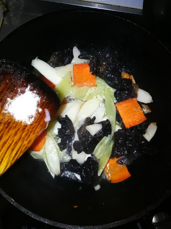 時(shí)蔬小炒的做法-家常味炒菜譜-易網(wǎng)健康養(yǎng)生網(wǎng) 時(shí)蔬小炒的做法-家常味炒菜譜