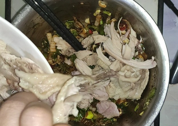 雞腿拌的做法-酸辣味拌菜譜-易網健康養生網 雞腿拌的做法-酸辣味拌菜譜