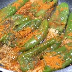 青椒金針菇的做法-家常味煎菜譜