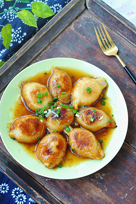 山藥素排骨的做法-家常味燒菜譜-易網健康養(yǎng)生網 山藥素排骨的做法-家常味燒菜譜