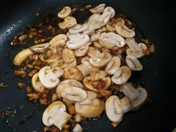 蠔油口蘑的做法-咸鮮味炒菜譜-易網健康養生網 蠔油口蘑的做法-咸鮮味炒菜譜