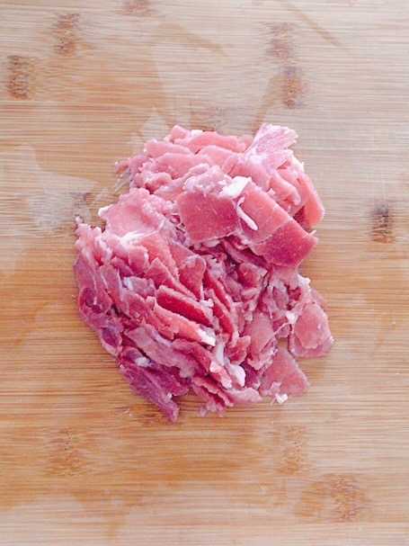 青椒炒牛肉的做法-家常味炒菜譜-易網健康養生網 青椒炒牛肉的做法-家常味炒菜譜