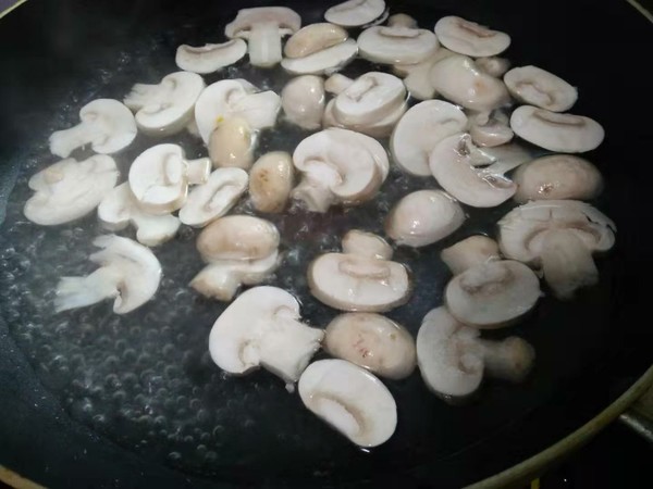 蠔油口蘑的做法-咸鮮味炒菜譜-易網健康養生網 蠔油口蘑的做法-咸鮮味炒菜譜