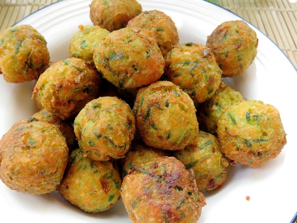 蘿卜丸子的做法-家常味煎菜譜