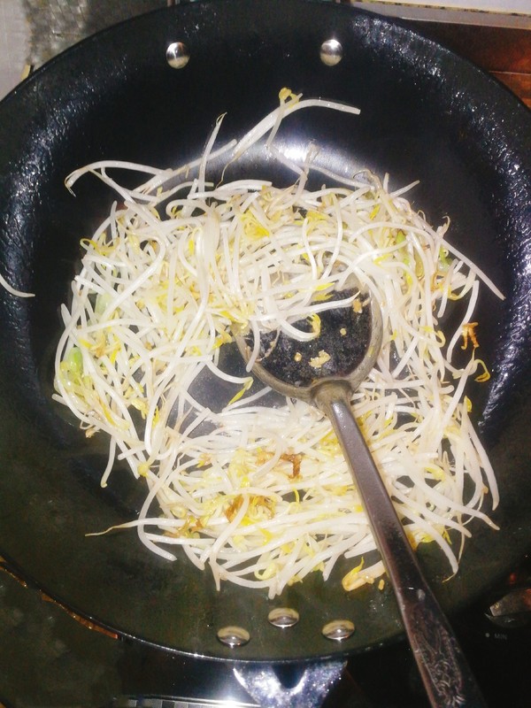 炒合菜的做法-家常味炒菜譜-易網健康養生網 炒合菜的做法-家常味炒菜譜