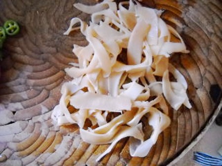 千張結(jié)筍干冬瓜煲的做法-家常味煲菜譜