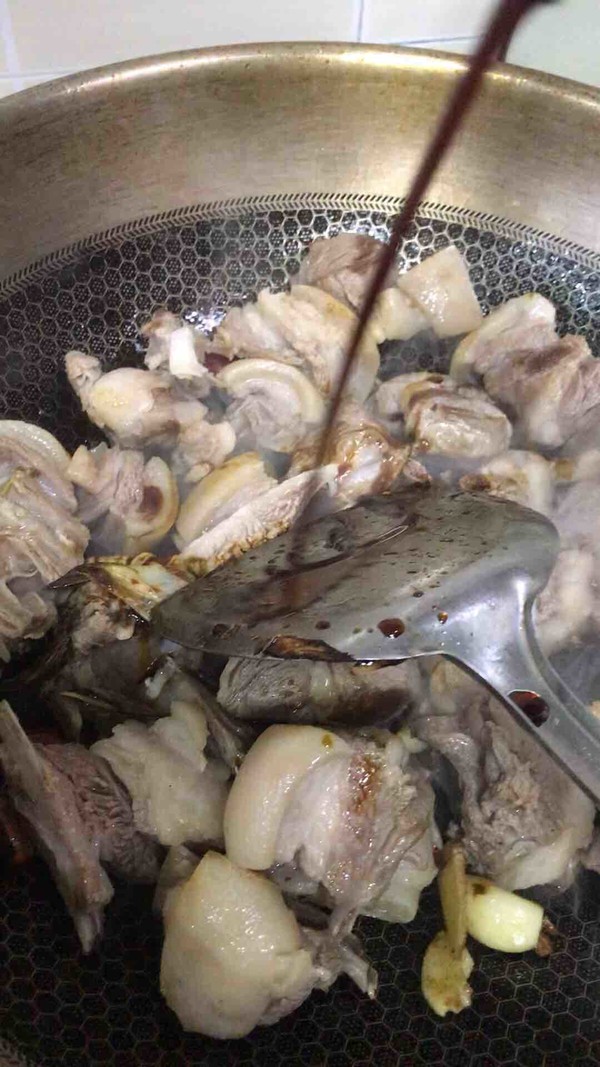 紅燒羊肉的做法-家常味燉菜譜-易網健康養生網 紅燒羊肉的做法-家常味燉菜譜