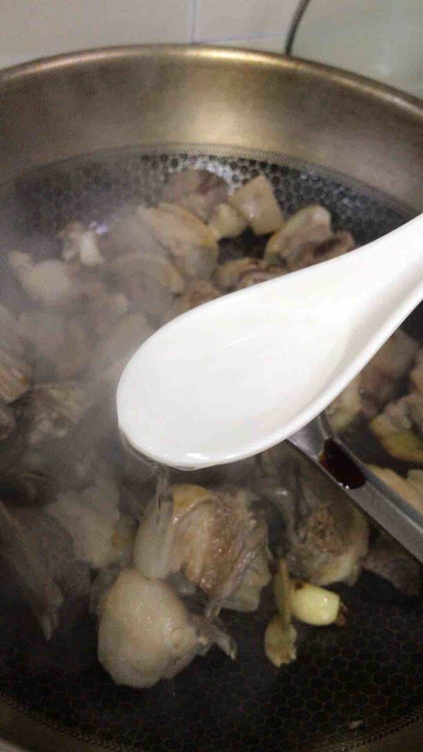 紅燒羊肉的做法-家常味燉菜譜-易網健康養生網 紅燒羊肉的做法-家常味燉菜譜