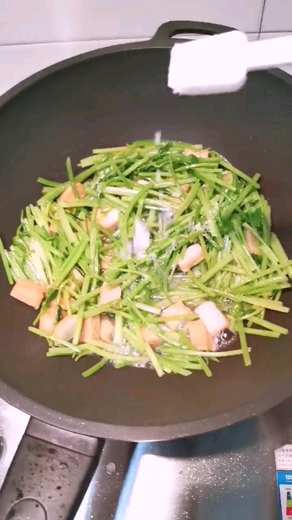 芹菜炒魚豆腐的做法-家常味炒菜譜-易網健康養生網 芹菜炒魚豆腐的做法-家常味炒菜譜