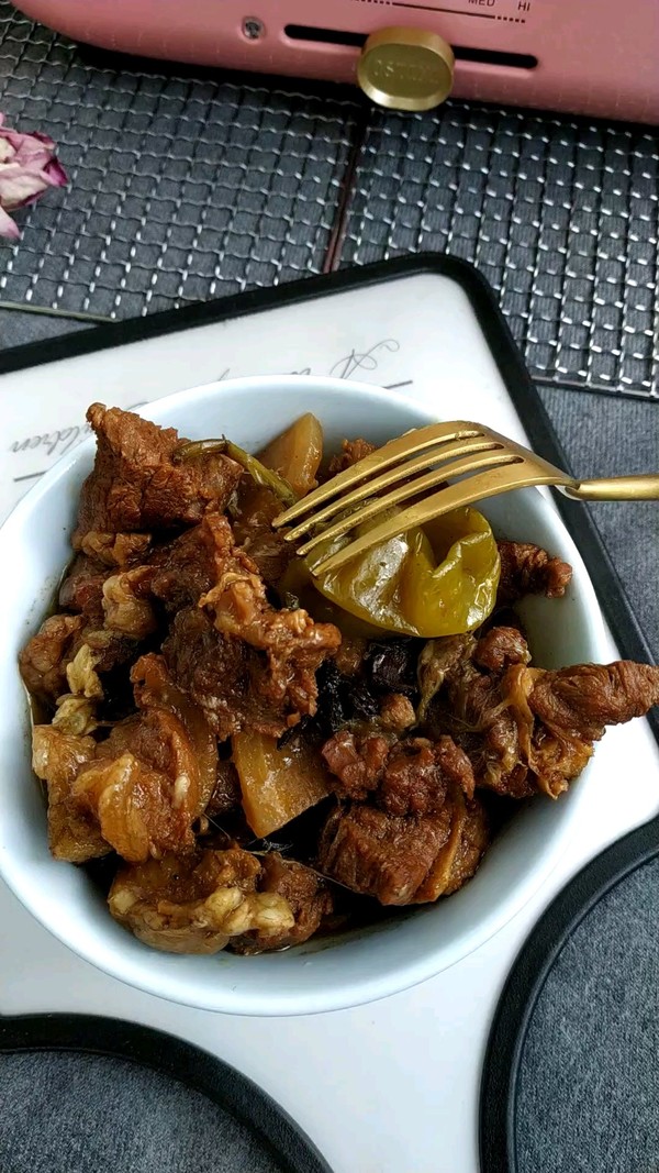 牛氣沖天紅燒牛肉的做法-家常味燉菜譜-易網(wǎng)健康養(yǎng)生網(wǎng) 牛氣沖天紅燒牛肉的做法-家常味燉菜譜