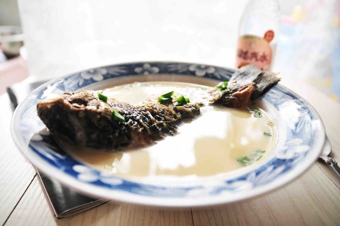 鯽魚湯的做法-家常味燉菜譜-易網健康養生網 鯽魚湯的做法-家常味燉菜譜