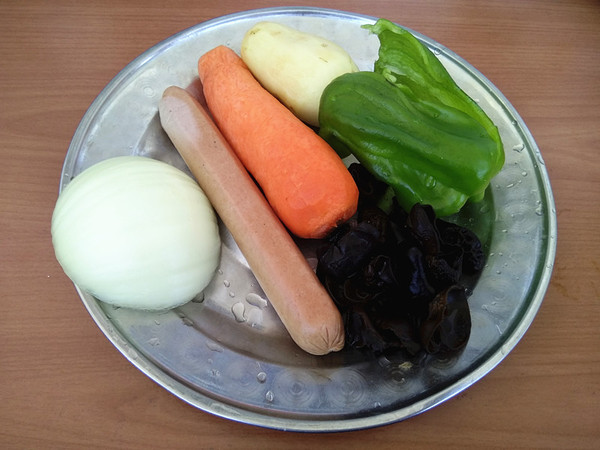 牛肉腸時蔬炒飯的做法-咸鮮味炒菜譜