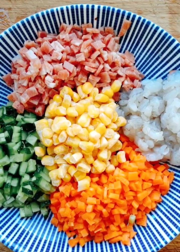 乾隆生菜包的做法-家常味炒菜譜-易網<a href=http://www.jsjjzhkt.cn/ target=_blank class=infotextkey>健康養生</a>網 乾隆生菜包的做法-家常味炒菜譜