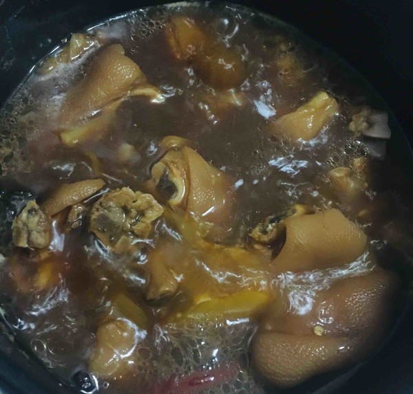 電飯煲豬蹄的做法-咸鮮味燜菜譜-易網健康養生網 電飯煲豬蹄的做法-咸鮮味燜菜譜