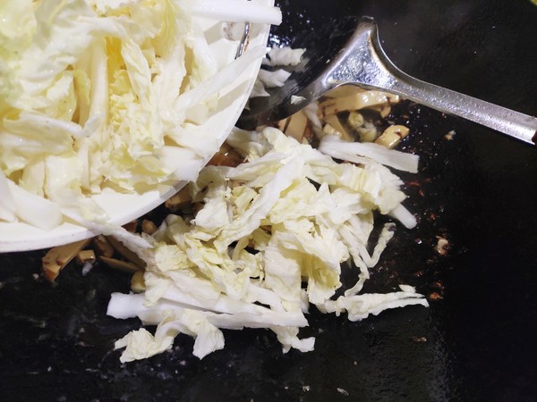 家常炒面的做法-家常味炒菜譜-易網健康養生網 家常炒面的做法-家常味炒菜譜