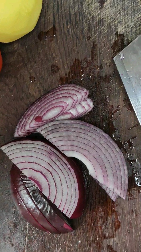 秘制土豆肥牛的做法-家常味煮菜譜