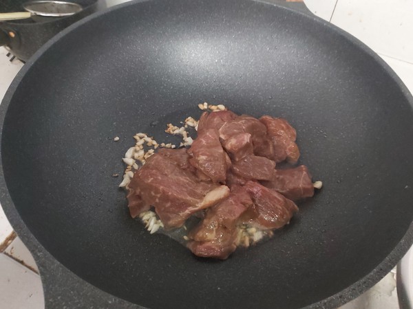 醬汁牛肉的做法-家常味炒菜譜-易網健康養生網 醬汁牛肉的做法-家常味炒菜譜