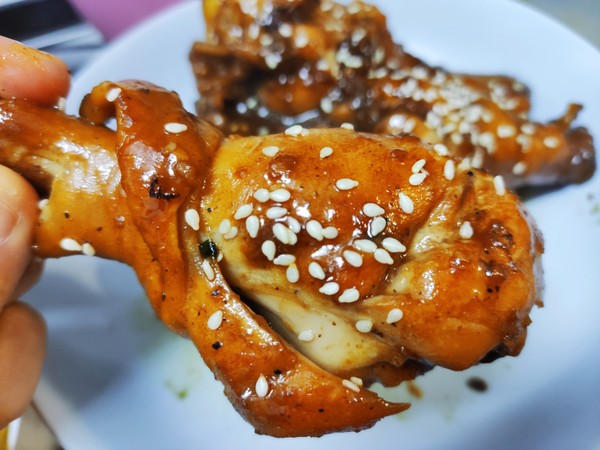 蜂蜜黃油炸雞翅的做法-家常味炸菜譜-易網健康養生網 蜂蜜黃油炸雞翅的做法-家常味炸菜譜