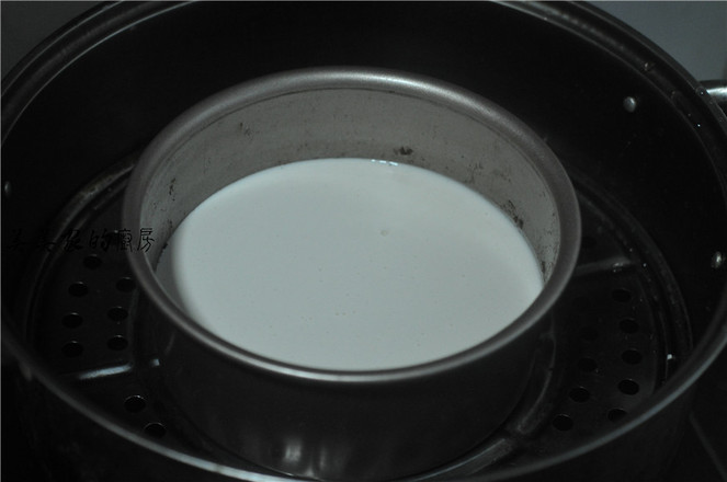 奶香濃郁紅豆糕的做法-甜味蒸菜譜-易網(wǎng)健康養(yǎng)生網(wǎng) 奶香濃郁紅豆糕的做法-甜味蒸菜譜