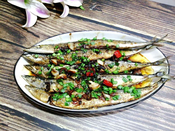 XO醬秋刀魚的做法-咸鮮味燒菜譜