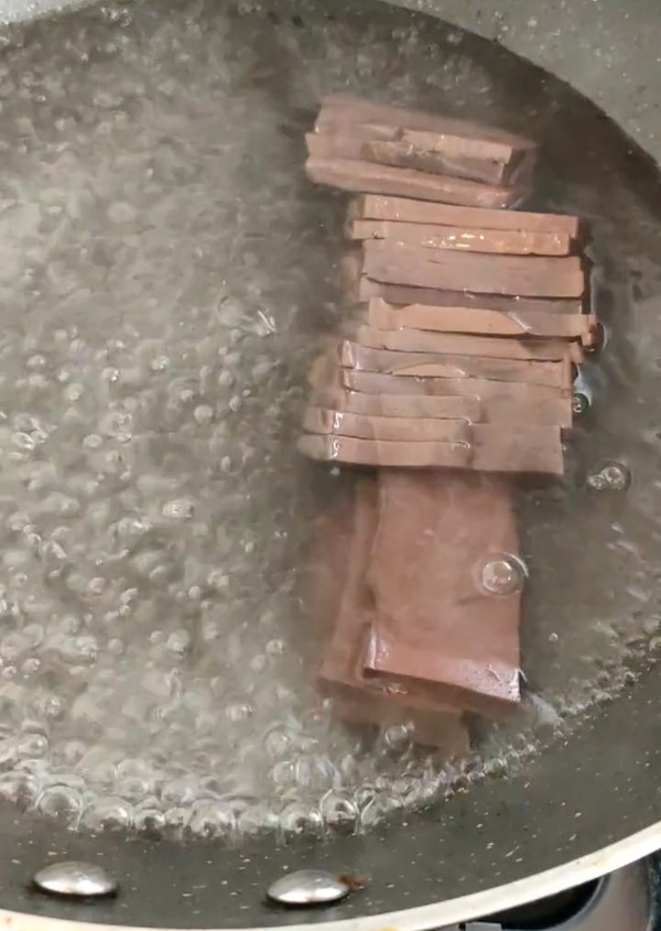 毛血旺的做法-麻辣味煮菜譜