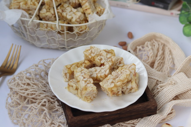 花生酥糖的做法-甜味烘焙菜譜