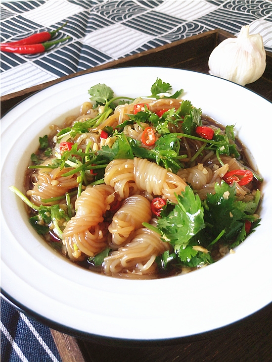 酸辣魔芋結的做法-酸辣味拌菜譜-易網健康養生網 酸辣魔芋結的做法-酸辣味拌菜譜