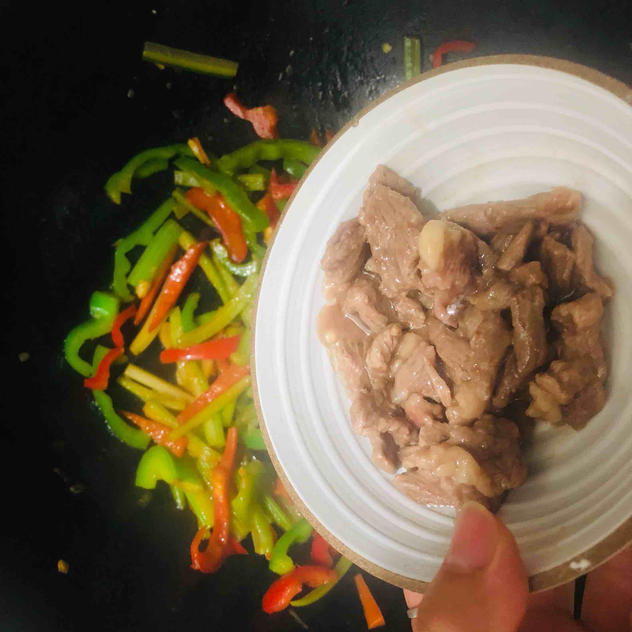 時蔬炒牛肉的做法-醬香味炒菜譜-易網健康養生網 時蔬炒牛肉的做法-醬香味炒菜譜