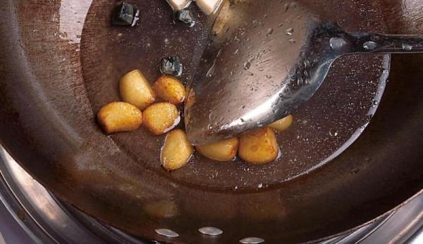 金銀蛋浸菠菜的做法-家常味炒菜譜-易網健康養生網 金銀蛋浸菠菜的做法-家常味炒菜譜