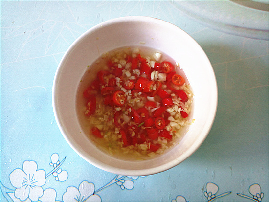 涼拌魔芋結的做法-酸辣味拌菜譜