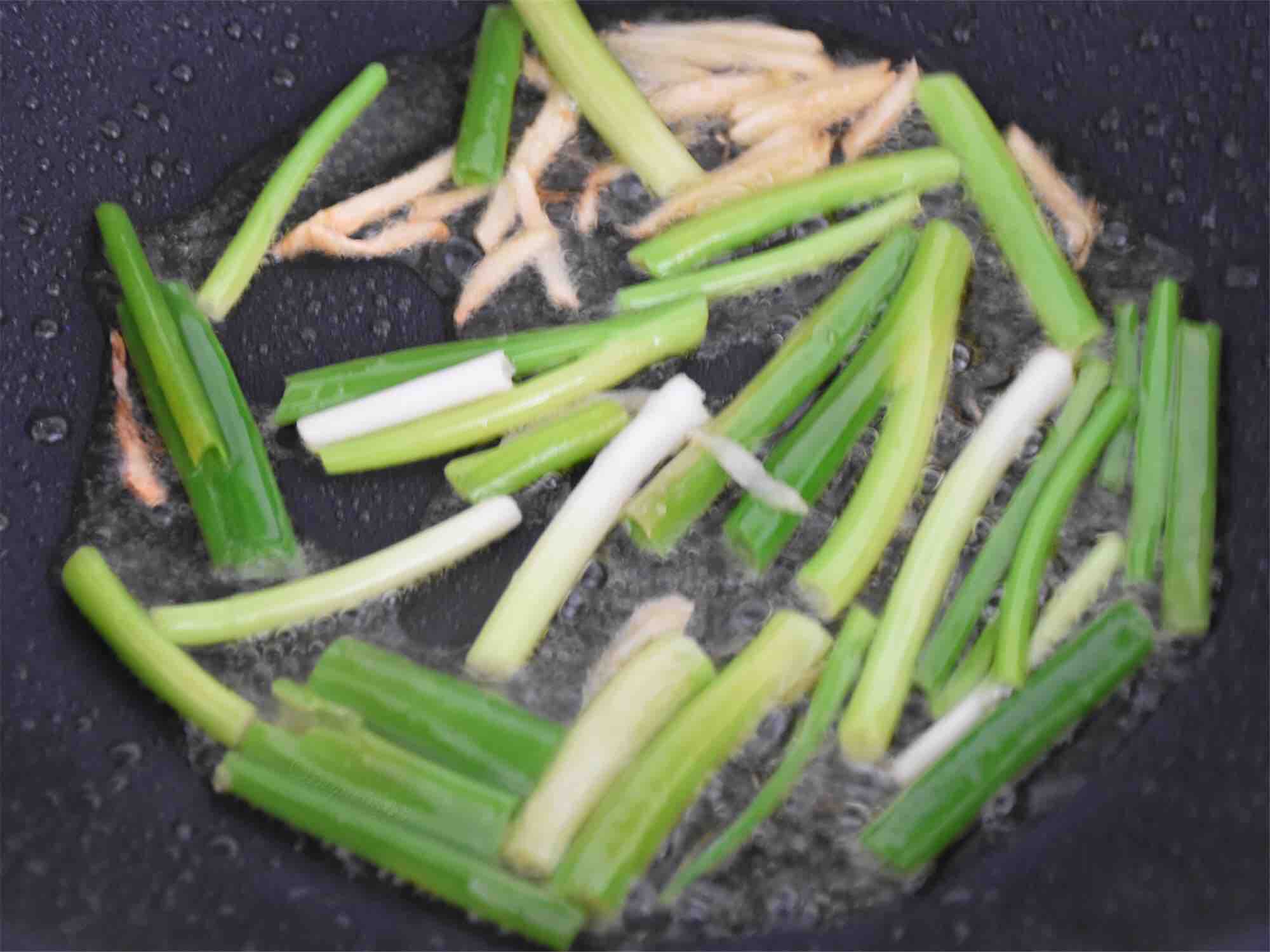 清蒸鱸魚(yú)的做法-咸鮮味煮菜譜-易網(wǎng)健康養(yǎng)生網(wǎng) 清蒸鱸魚(yú)的做法-咸鮮味煮菜譜