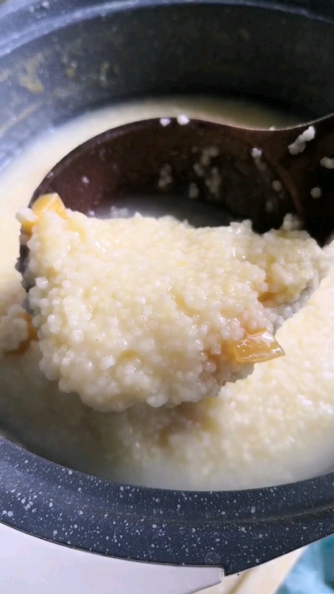 地瓜小米粥的做法-家常味煮菜譜-易網(wǎng)健康養(yǎng)生網(wǎng) 地瓜小米粥的做法-家常味煮菜譜