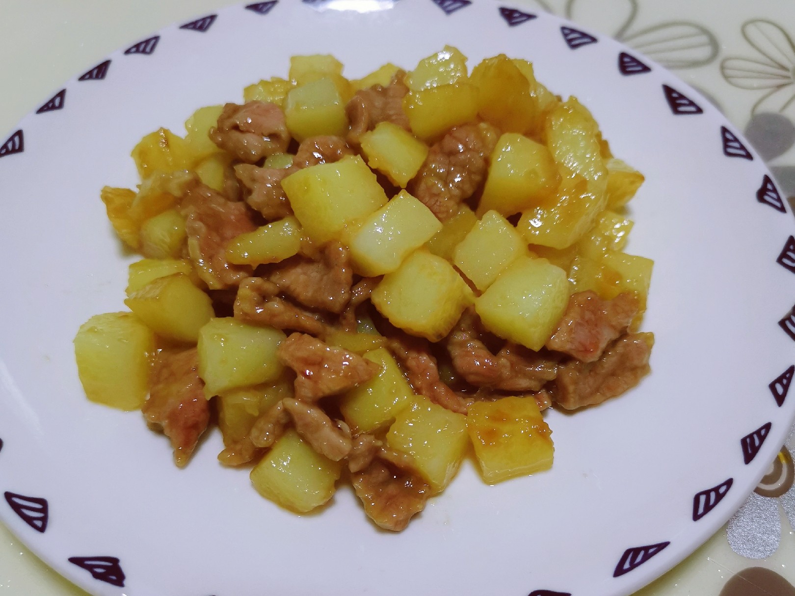 土豆炒牛肉的做法-家常味炒菜譜-易網(wǎng)健康養(yǎng)生網(wǎng) 土豆炒牛肉的做法-家常味炒菜譜