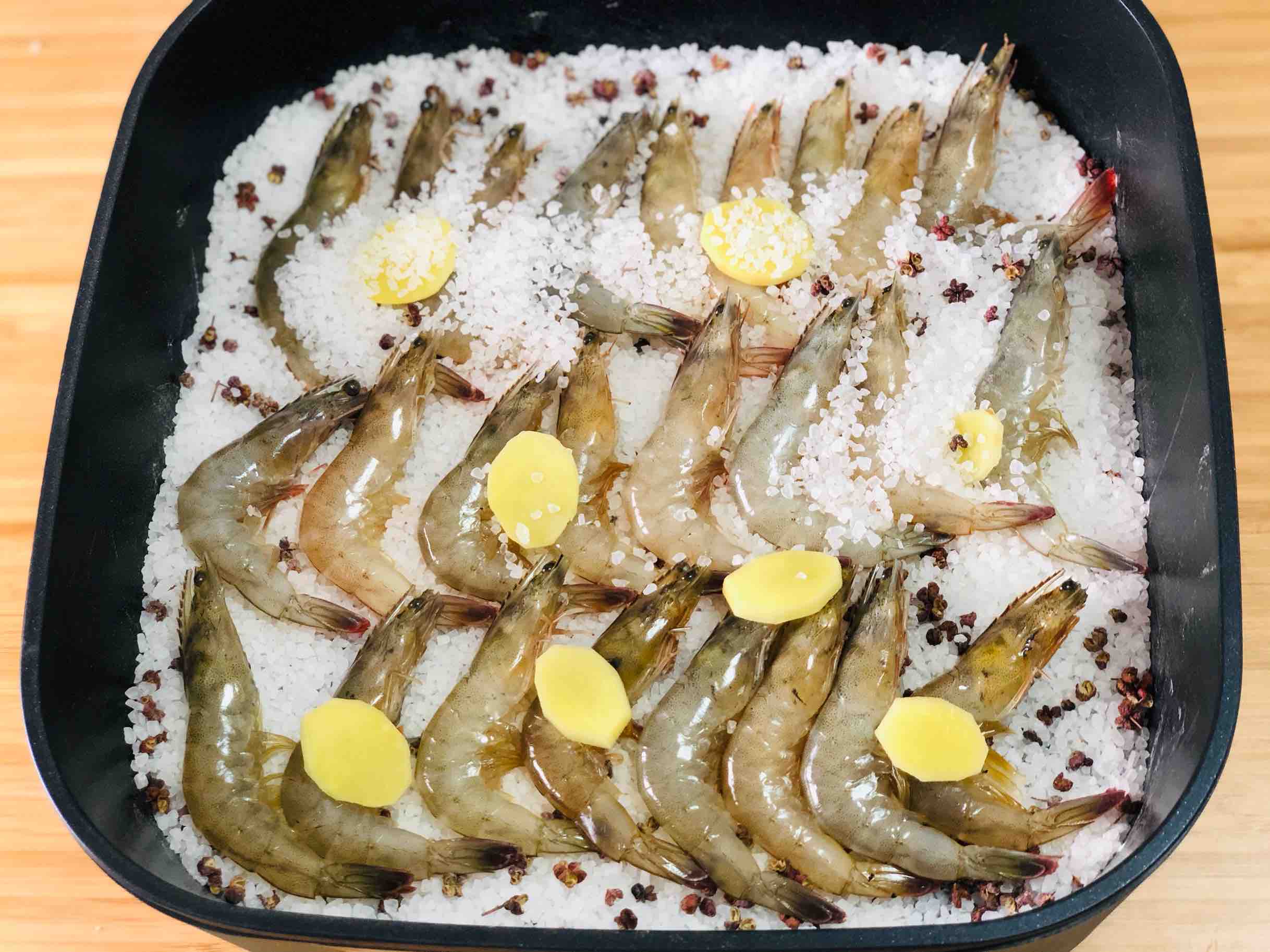 鹽焗大蝦的做法-咸鮮味焗菜譜-易網健康養生網 鹽焗大蝦的做法-咸鮮味焗菜譜