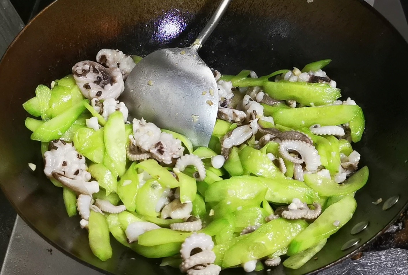 青瓜炒章魚仔的做法-咸鮮味炒菜譜