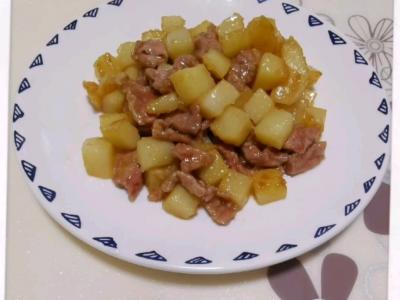土豆炒牛肉的做法-家常味炒菜譜
