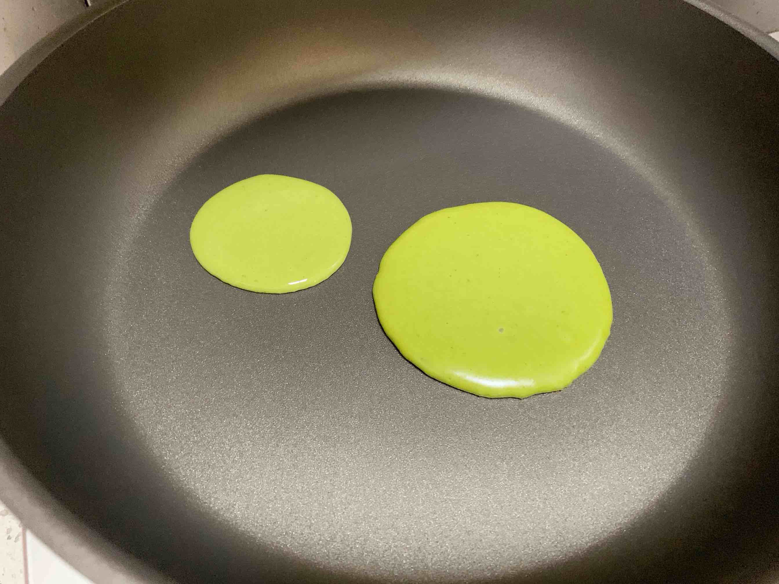 抹茶松餅圣誕樹(shù)的做法-甜味煎菜譜-易網(wǎng)健康養(yǎng)生網(wǎng) 抹茶松餅圣誕樹(shù)的做法-甜味煎菜譜