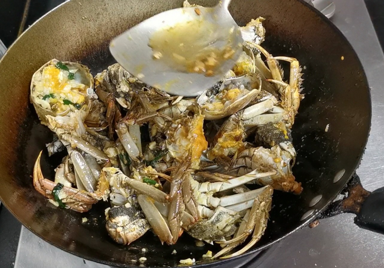 炒螃蟹的做法-咸鮮味炒菜譜