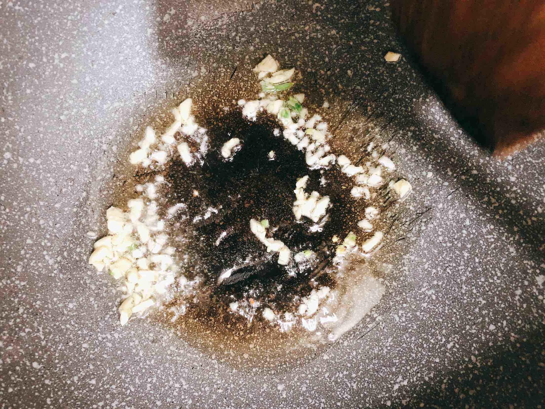 青椒炒香干的做法-家常味炒菜譜