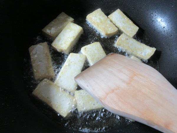 家常一鍋亂燉的做法-家常味燉菜譜-易網健康養生網 家常一鍋亂燉的做法-家常味燉菜譜