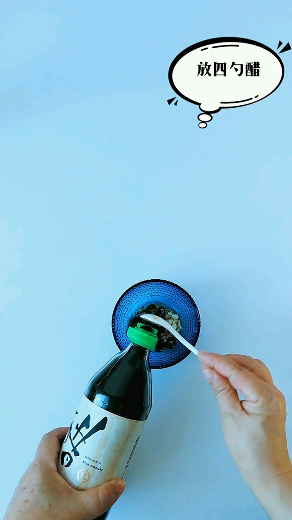 拌松花蛋的做法-酸辣味拌菜譜-易網健康養生網 拌松花蛋的做法-酸辣味拌菜譜