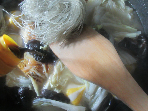 家常一鍋亂燉的做法-家常味燉菜譜-易網健康養生網 家常一鍋亂燉的做法-家常味燉菜譜